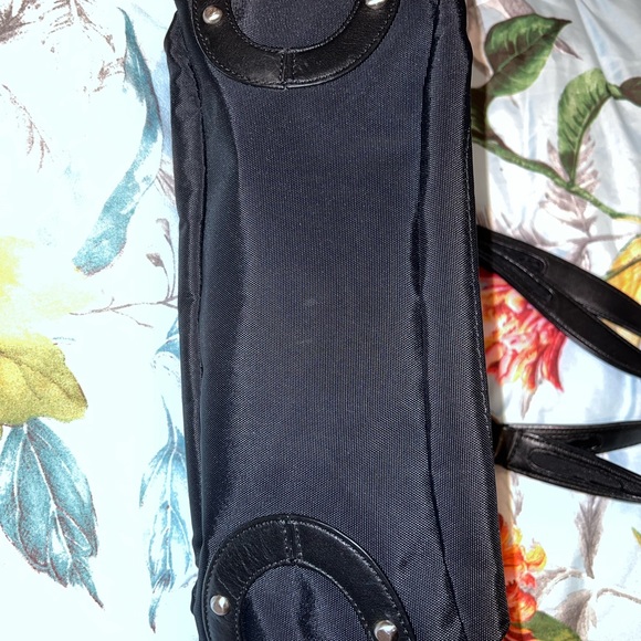 Women’s Tumi Handbag Medium Size - Picture 4 of 12